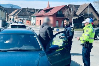 Razie in apropierea scolilor din Cisnadie politistii au efectuat verificari inclusiv in magazine