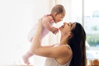 Romania pierde generatii numarul nasterilor a atins cel mai scazut nivel din ultimele 100 de ani
