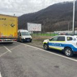 Soferii de TIR sanctionati pe Valea Oltului nu au respectat restrictiile si au fost opriti