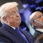 Trump in cadere libera in SUA a atins cel mai scazut nivel de popularitate