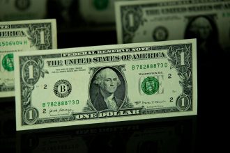 Trump va semna noile bancnote americane o premiera pentru un presedinte in functie