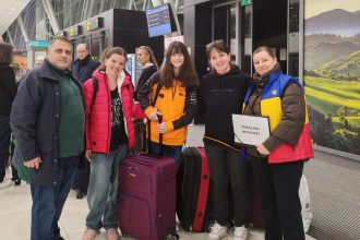 Ultimii elevi si profesori sibieni blocati in Dubai au ajuns acasa prin Bratislava Am fost informate ca trebuie sa ne prezentam urgent la aeroport