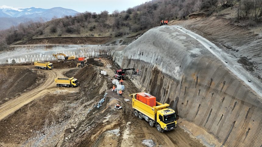 VIDEO Evolutia lucrarilor pe Autostrada A1 Sibiu Pitesti la inceputul lunii martie 2026 sectorul Boita Cornetu