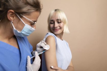 Vaccinarea impotriva HPV se extinde pentru fetele si baietii cu varste intre 11 si 26 de ani