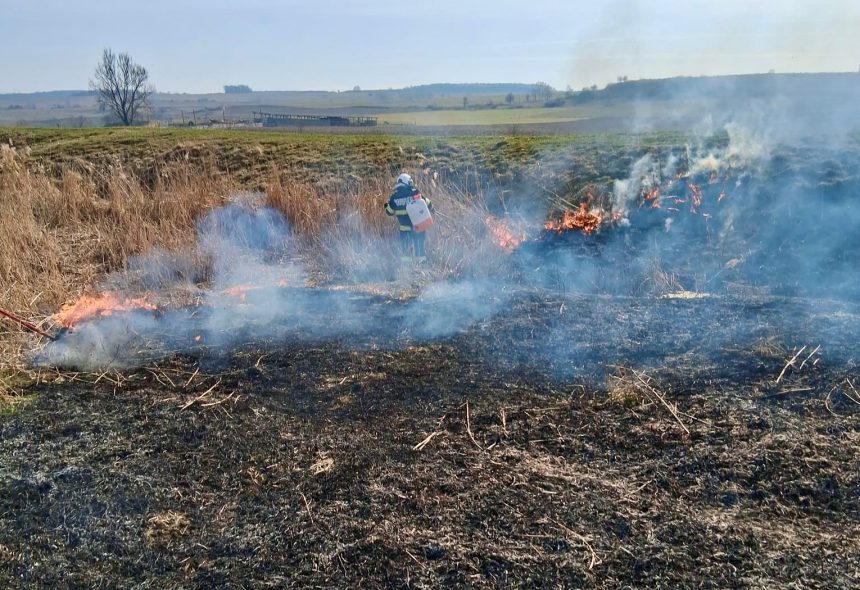 Val de incendii de vegetatie in judetul Sibiu sute de hectare devastate foto video