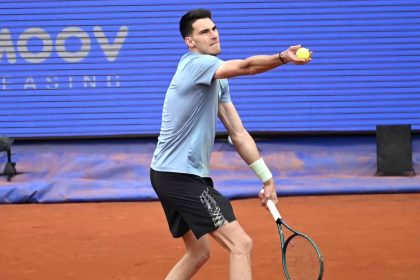 Victor Cornea eliminat in prima runda la un turneu din Spania