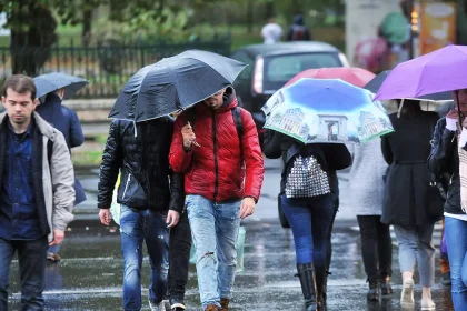 Vreme schimbatoare in zilele urmatoare ploi vant si chiar ninsori in intreaga tara