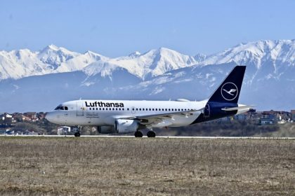 Zboruri anulate de la Sibiu catre Germania si dinspre Germania din cauza unei greve Pasagerii protesteaza E frustrant