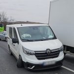 accident pe dn1 la bradu un autocar si o duba avariate