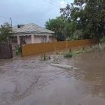 cod galben si portocaliu de inundatii pe rauri in 12 judee