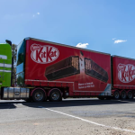 furt inedit in europa hoti au deturnat un camion plin cu ciocolata