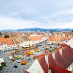 Avalansa de evenimente in primul weekend din aprilie la Sibiu petrecerea Balcanika si Targul de Paste atractiile de top