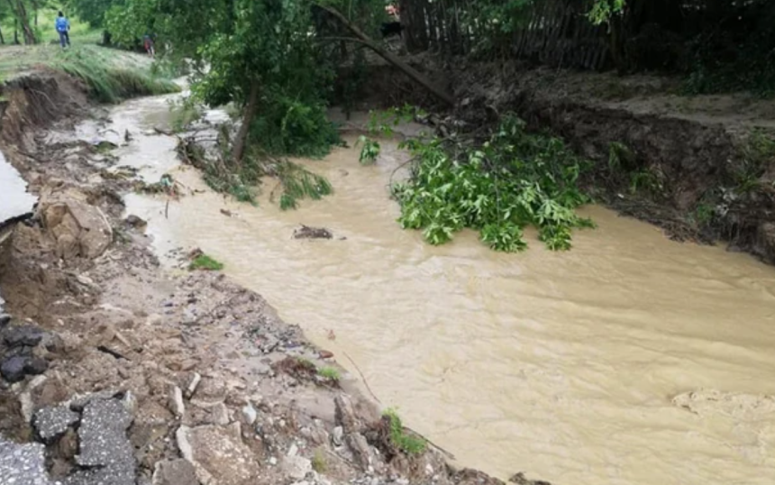 Coduri portocalii si galbene de inundatii pe mai multe rauuri din tara zone in pericol si in judetul Sibiu
