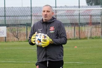 Omul din umbra de la FC Hermannstadt povestea antrenorului care a pregatit 4 portari de nationala la Sibiu