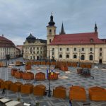 Targul de Pasti din Sibiu dispune de casute asemanatoare celor din Elvetia le vom putea admira si la Targul de Craciun