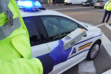 sofer din sibiu retinut dupa ce a fost prins conducand sub influenta alcoolului si a drogurilor