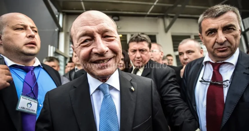 Băsescu, atac ironic la premierul care apără statul de drept