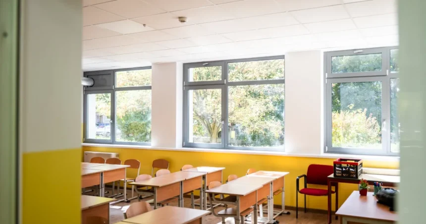 Școala din Țiglari, modernizată. Fodor: Sibiul avansează la infrastructura educațională