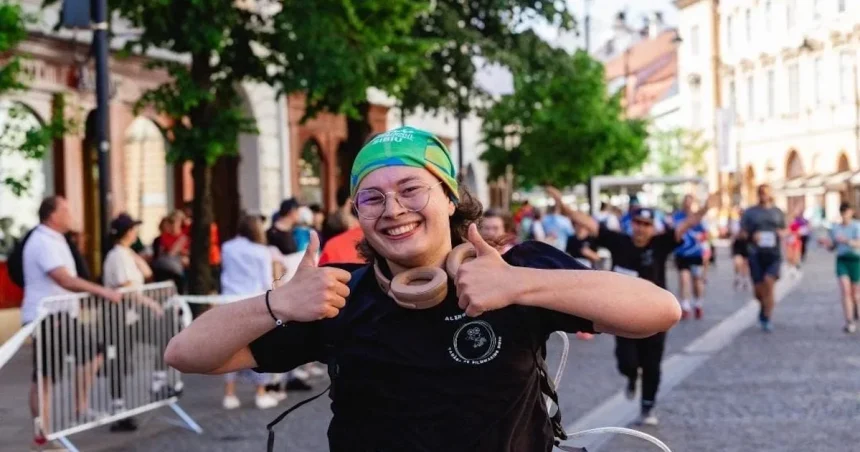 Tânăr din Sibiu întors din Irlanda invită publicul la proiecția scurtmetrajului său