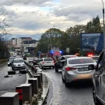 Al zecelea accident în curbă pe Șaguna. Primăria susține că separatoarele sunt eficiente