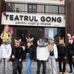 Ateliere de măști teatrale pentru adolescenți la Teatrul „Gong”