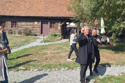 Casa din 1850, prima dintre cele 11 salvate de soții Esca-Eram la Porumbacu de Sus