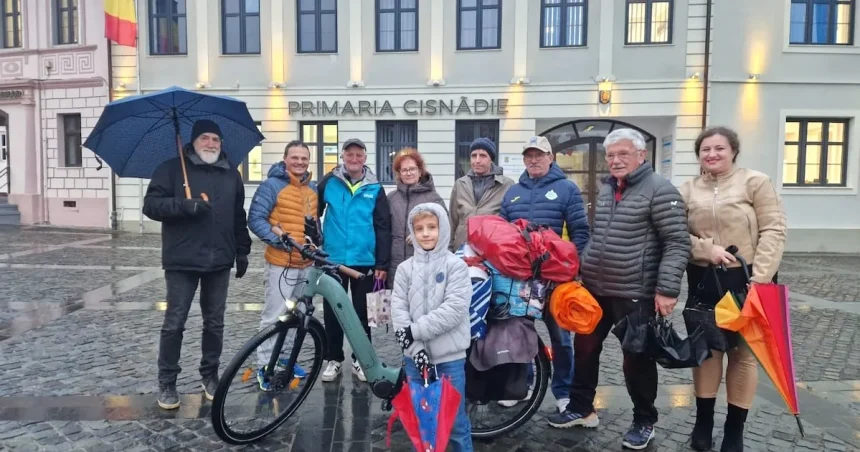 Cisnădeanul a pedalat 15.000 km prin Europa: „Nu trebuie să fii milionar ca să vezi lumea”
