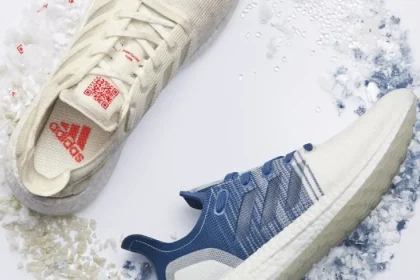 Din sticla de plastic în adidași: ce devin deșeurile colectate separat