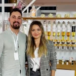 Doi tineri din Sibiu și-au deschis un parfum bar, inspirați de propria nuntă