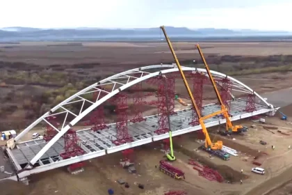 Montaj spectaculos la podul în arc de pe Autostrada Sibiu – Făgăraș. Tronsonul 3, 52,23%