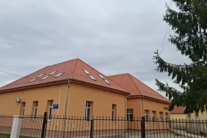 Primăria Mihăileni cumpără microbuz second-hand pentru elevi cu 20.000 de euro