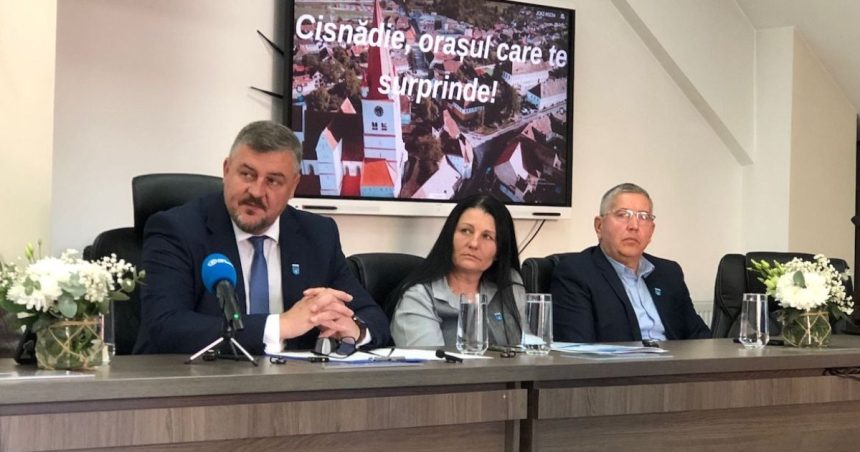 Primarul din Cisnădie și-a mutat viceprimarul în alt birou după ce bugetul a picat la vot