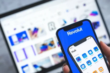 Revolut anunță perturbări: clienții nu pot accesa aplicația