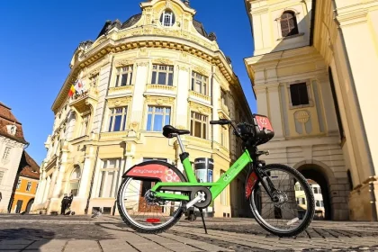 Sibienii pedalează mai puțin, deși piste și biciclete publice sunt mai multe