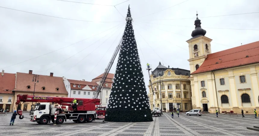 Sibienii și turiștii despre bradul din octombrie: prețuri „cât steluța din vârf”