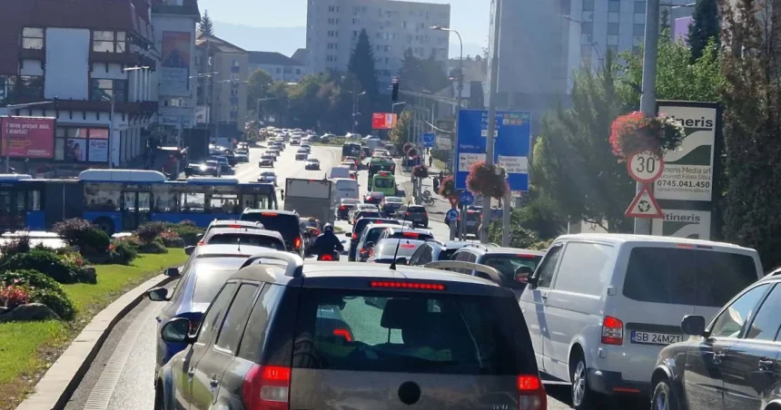 Trafic inteligent: doar semafoarele din giratoriul Milea-Dumbrăvii active. Se fac coloane