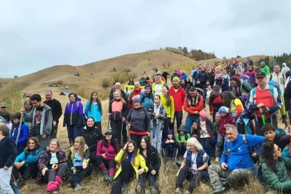 Trofeul folk ajunge la București, după ce Palatul Copiilor Sibiu a câștigat la copii