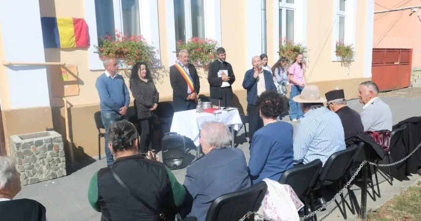 Un veac de la prima școală românească din Nocrich. Clădirea e acum primărie